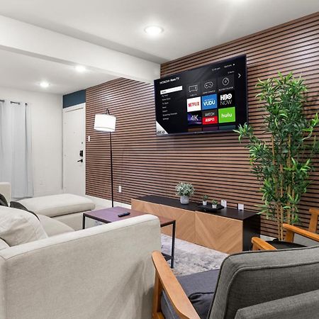 فيلا Stylish 2 Bed 1 Mile To Downtown Free Parking دالاس المظهر الخارجي الصورة